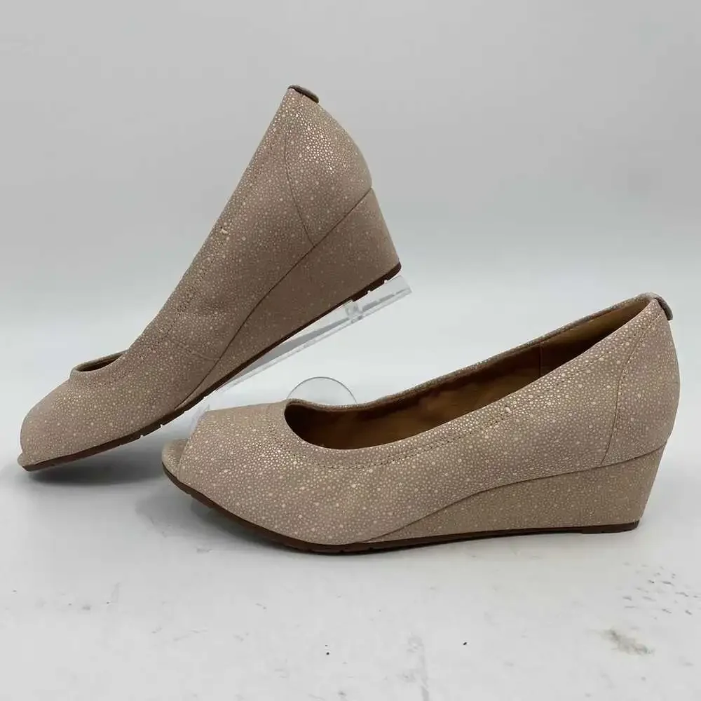 Clarks Tan Vendra Daisy Peep Toe Wedges | Leather, US 8